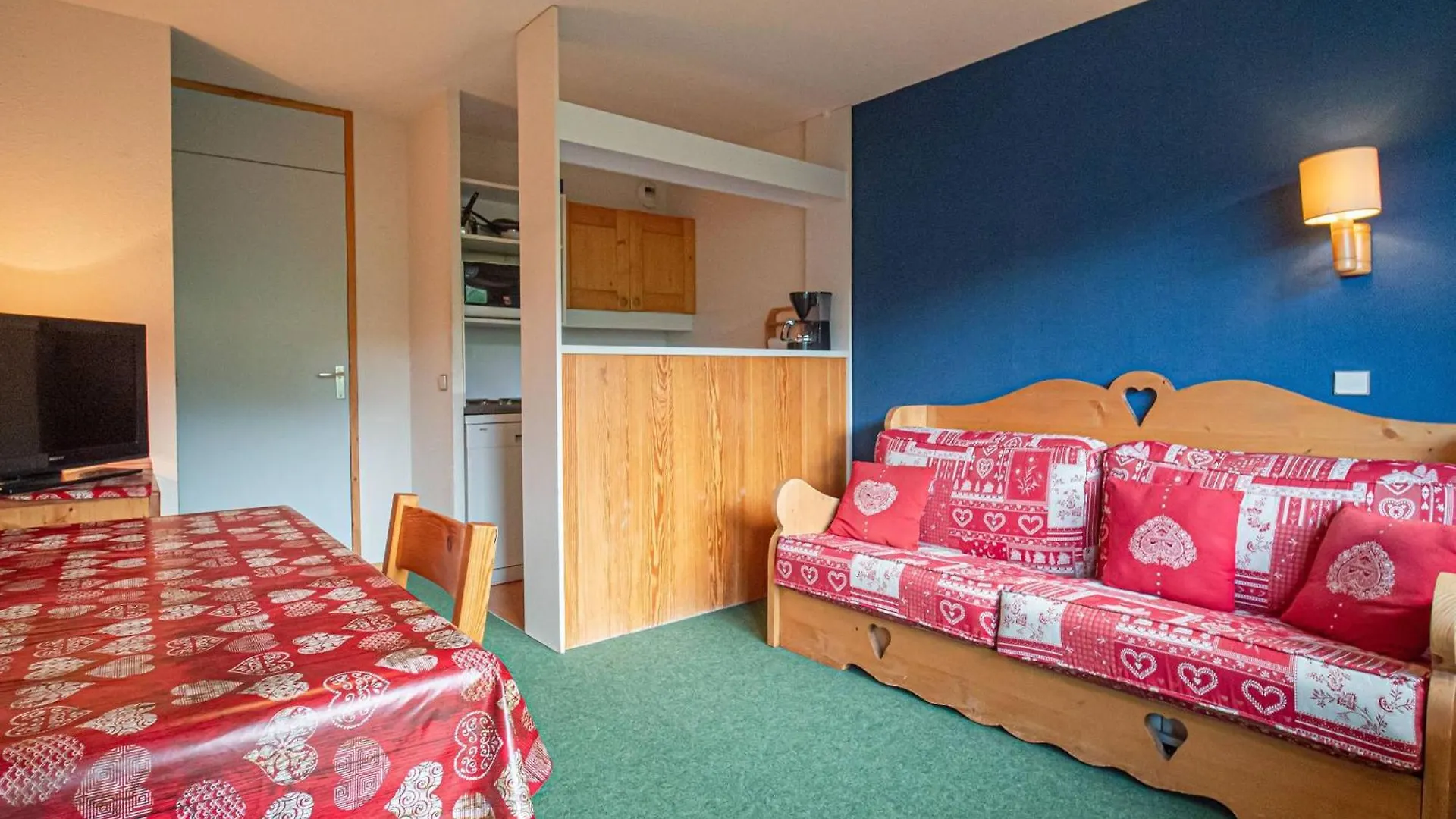 Apartment Appartement 2 Pieces Proche Pistes Avec Balcon, Animaux Acceptes - Fr-1-356-512 Valmorel